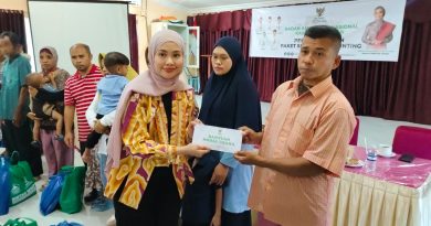 BAZNAS Bintan Salurkan Bantuan Sembako, Santunan Yatim, dan Bantuan Stunting di Desa Ekang Anculai