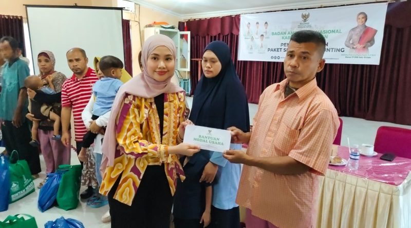 BAZNAS Bintan Salurkan Bantuan Sembako, Santunan Yatim, dan Bantuan Stunting di Desa Ekang Anculai