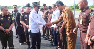 Sekda Tanjungpinang Hadiri Penjemputan Wakil Jaksa Agung RI di Bandara RHF