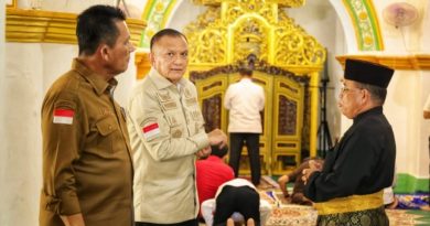 Berkunjung ke Penyengat, Wamen Polkam: “Kami Melihat Sinergi Pelestarian Budaya dan Semangat Kebangsaan”