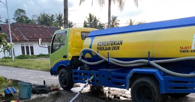 Krisis Air di Singkep, PDAM Tirta Lingga Gratiskan Distribusi Air Bersih ke Lokasi Prioritas