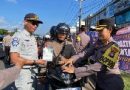 Jumat Berkah, Polres Bintan Bagikan Makanan hingga Helm SNI ke Pengendara
