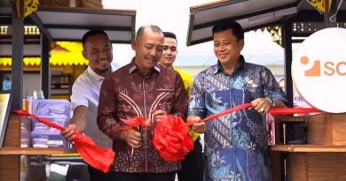 17 Pelaku UMKM Tanjungpinang Terima Bantuan Gerobak dari Pemprov Kepri dan PT SMI
