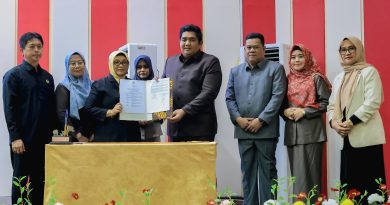 Bupati Bintan Sampaikan Pendapat Akhir Ranperda BPR dan Perubahan APBD 2025