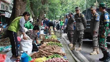 Belum Ada Biaya Sewa Lapak PKL di Pasar Bincen