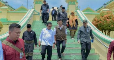 Menelusuri Jejak Leluhur di Pulau Penyengat, Menko Yusril: “Ini Adalah Perjalanan Batin”