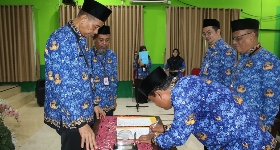 Kemenag Tanjungpinang Gelar Sertijab dan Syukuran Satu Tahun Kepemimpinan Erizal