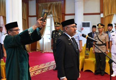Gubernur Ansar Lantik Luki Zaiman Prawira sebagai Penjabat Sekda Provinsi Kepri