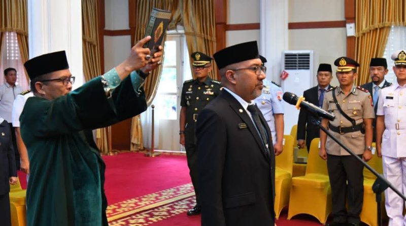 Gubernur Ansar Lantik Luki Zaiman Prawira sebagai Penjabat Sekda Provinsi Kepri