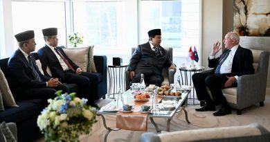 Di Tengah Kunjungan Kenegaraan, Presiden Prabowo Diskusi Hangat dengan Mantan PM Paul Keating
