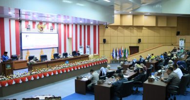 Rapat Paripurna DPRD Bintan: Bupati Roby Sampaikan Ranperda APBD 2026 dan Perseroda Bintan Karya Bahari