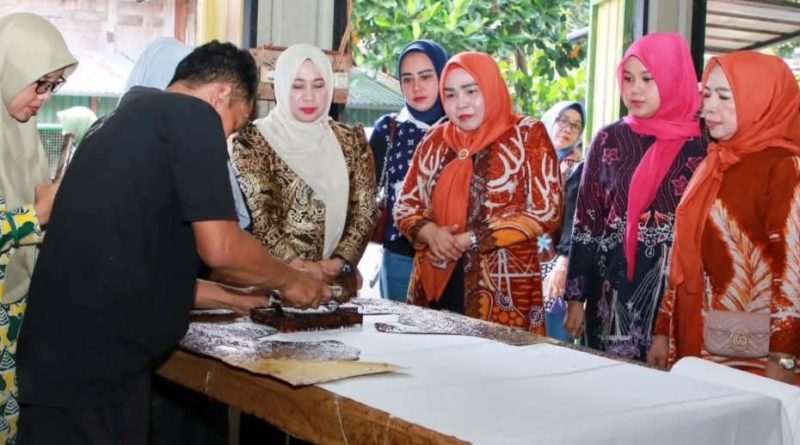 Erlita Amsakar Ajak Pembatik Batam Belajar ke Kulon Progo, Dorong Inovasi dan Peningkatan Kualitas