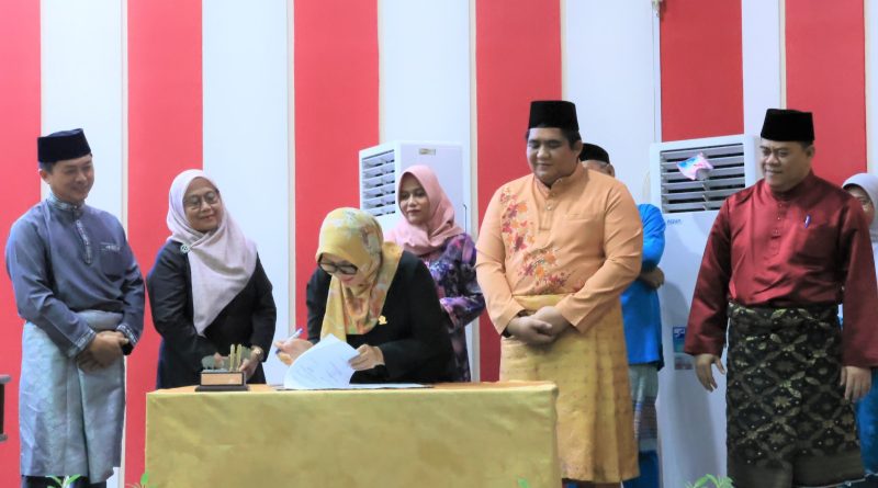 Bupati Bintan Hadiri Paripurna Pengesahan Ranperda APBD 2026