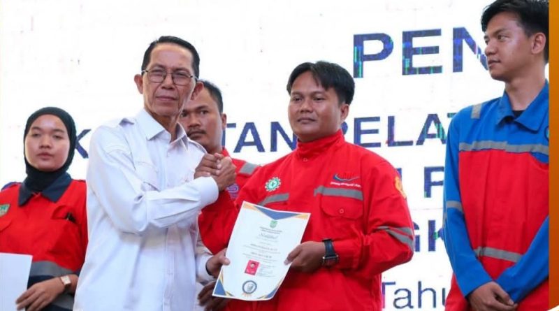 Amsakar Tutup Pelatihan Kompetensi, Dorong SDM Batam Lebih Kompetitif