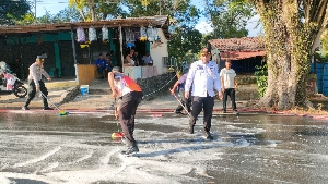 Reaksi Cepat Tim BPBD dan Damkar, Cegah Banyak Korban Tumpahan Oli
