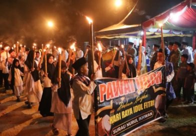 Nyala Obor Iringi Takbir Idul Fitri, Bupati Roby : Sederhana tapi Tetap Khusyuk dalam Rasa Syukur