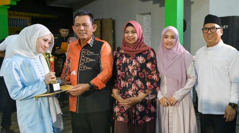 Meriah di Pulau Penyengat, Gubernur Ansar Hadiri Lomba Karaoke Idulfitri Perdana