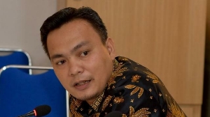 Henky Mohari Resmi Isi Kursi PAW KPU Tanjungpinang Periode 2023–2028