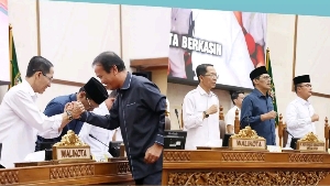 DPRD Batam Bahas Ranperda Perubahan Pengelolaan Sampah, Soroti Lonjakan 1.300 Ton per Hari