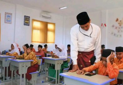 Hari Kedua Asesmen Madrasah, Kakan Kemenag Tanjungpinang Turun Langsung: Tekankan Kejujuran dan Percaya Diri