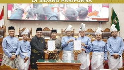 DPRD Batam Sahkan Perda LAM, Sidang Paripurna Bernuansa Budaya Melayu