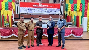 DPRD Lingga Sampaikan Rekomendasi LKPJ 2025, Bupati Hadiri Rapat Paripurna