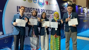 Membanggakan! Mahasiswa Polteknaker Raih 10 Penghargaan di Dua Ajang Nasional
