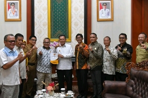 Gubernur Ansar Terima Kunjungan Komisi Informasi Kepri, Perkuat Sinergi Keterbukaan Informasi Publik