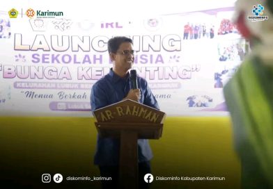 Wujudkan Lansia Tangguh, Mandiri, dan Produktif, Bupati Karimun Resmikan Sekolah Lansia “Bunga Kemunting”
