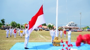 Tiga Paskibraka Sukses Kibarkan Merah Putih di Dabo Singkep