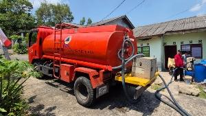Krisis Air Bersih Melanda Batu IX, BPBD Tanjungpinang Salurkan 26 Ton untuk 400 KK