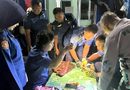 Kucing Telan Mata Pancing, Warga Tanjung Uban Minta Bantuan Damkar