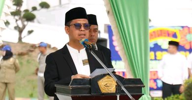 Pimpin Upacara Hari Santri 2026, Bupati Karimun Ajak Santri Perkuat Negeri