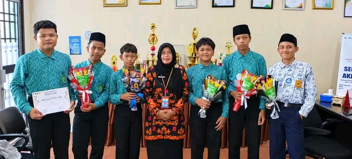 Asrama MTsN Tanjungpinang Berikan Apresiasi kepada Santri, Dorong Semangat Menghafal Al-Qur’an dan Perbaikan Diri